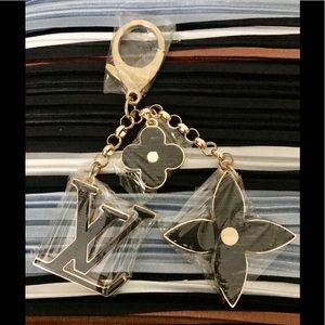 Exquisite Gold Metal Keychain.